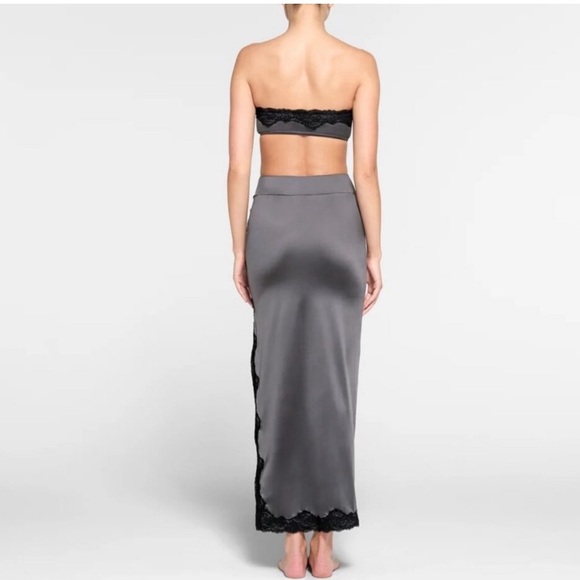 NWT Skims Lace Swim Long Skirt Size Medium Gunmetal with Black Lace - Picture 2 of 8